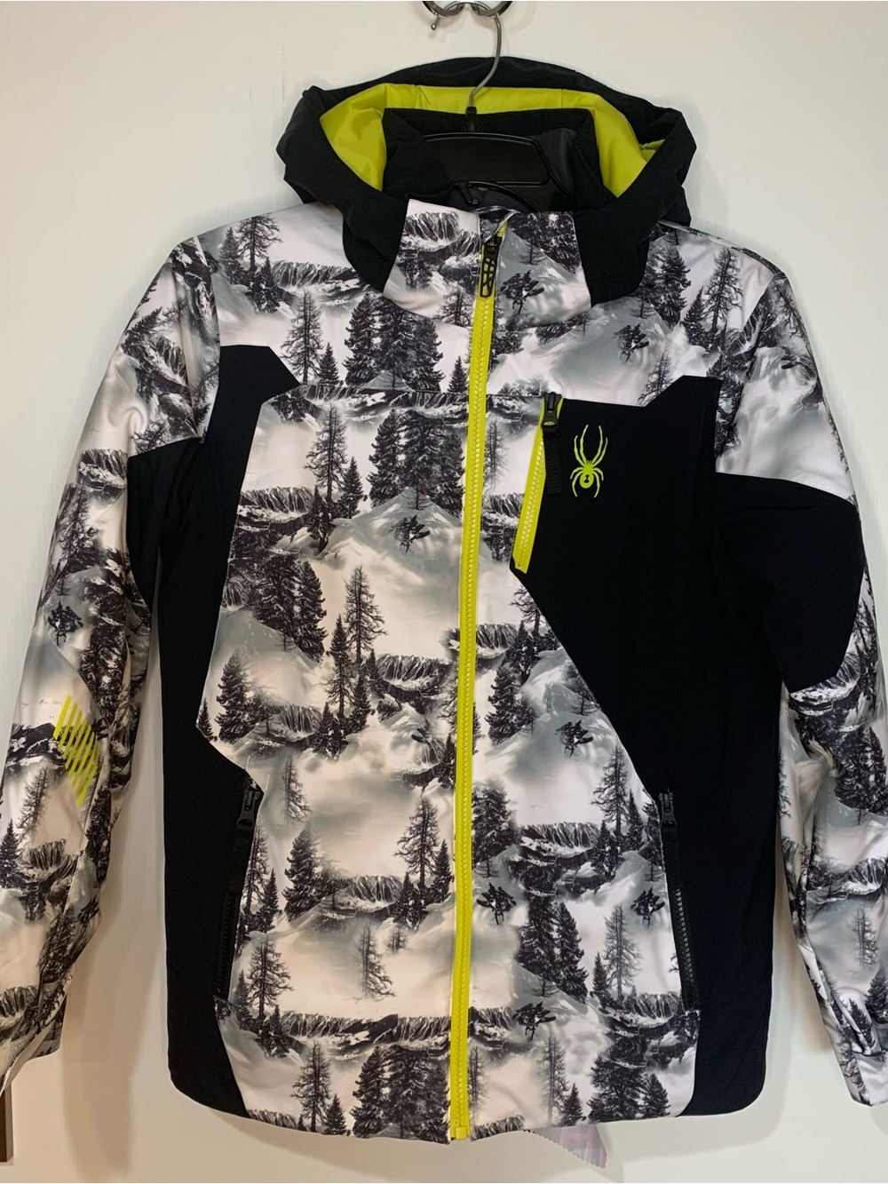 Spyder Leader Kids 14 Ski/Snowboard Insulated Tree Mountain Hoodie Jacket